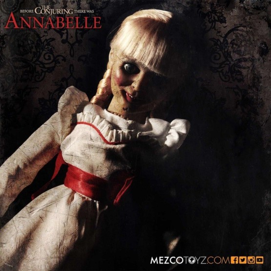 Figura Annabelle 45 cm The Conjuring