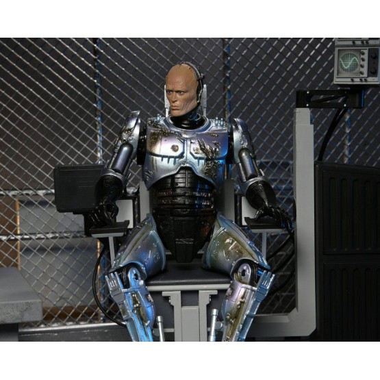 Damaged RoboCop with Chair Neca Ultimate figura 18 cm