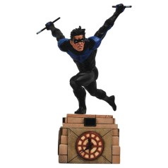 DC COMIC GALLERY NIGHTWING 25 CM PVC DIORAMA.