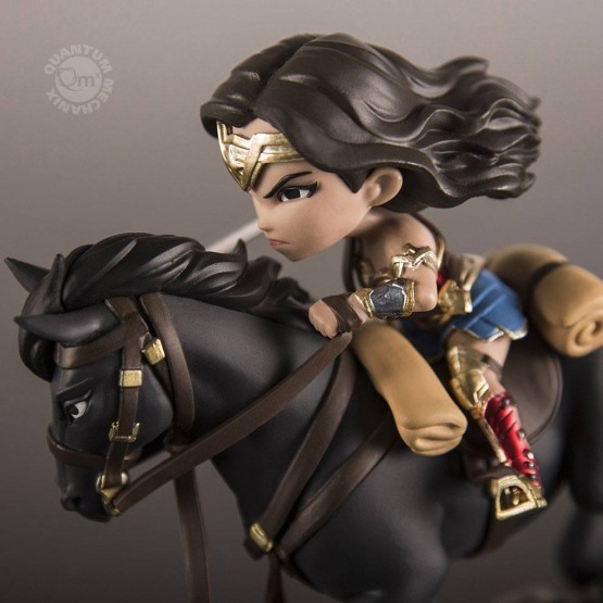Wonder Woman Q-FIG. DC Comics figura 15 cm