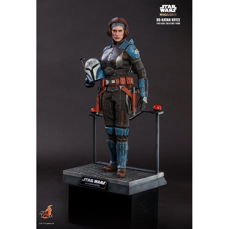 Bo-Katan Hot Toys SW: The Mandalorian escala 1:6 figura 28 cm