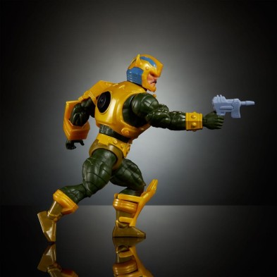 Figura Bumblebee Armor Man-At-Arms 14 cm MOTU x Transformers