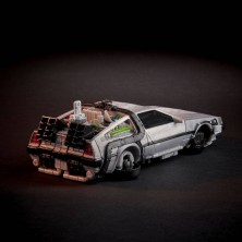 Transformers x Regreso al Futuro Figura Delorian 14 cm