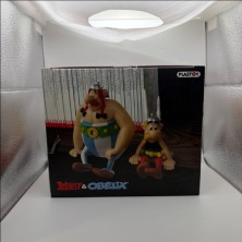 Pack 2 figuras Asterix  & Obelix sentados 12 cm