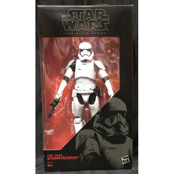 STAR WARS FIGURA BLACK SERIES 15 CM FIRST ORDER STORMTROOPER (B3838/B3834). Firmada por David M. Santana